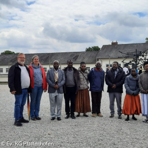 Tansaniagäste in der KZ-Gedenkstätte Dachau